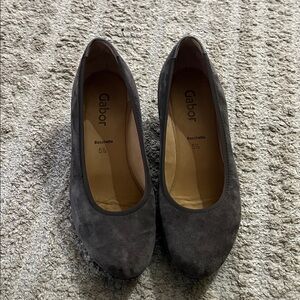 Gabor Charcoal Gray Suede Rounded Toe 1.75” Wedge Heels 5.5